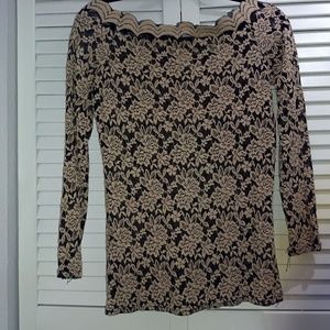 Black/Cream Lacey shoulder baring fitted top